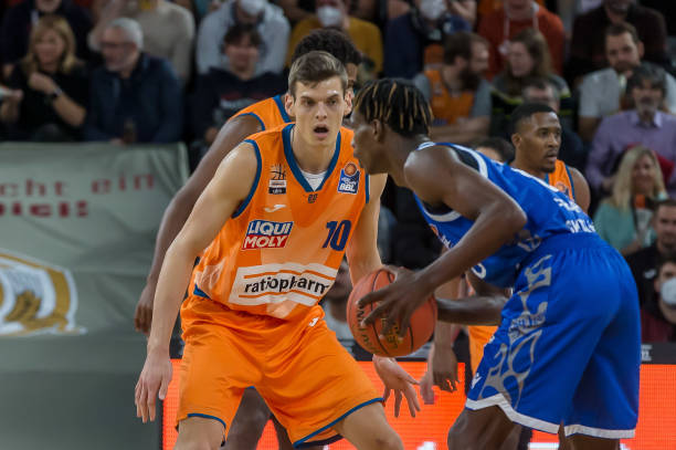 是校队中的 是校队中的