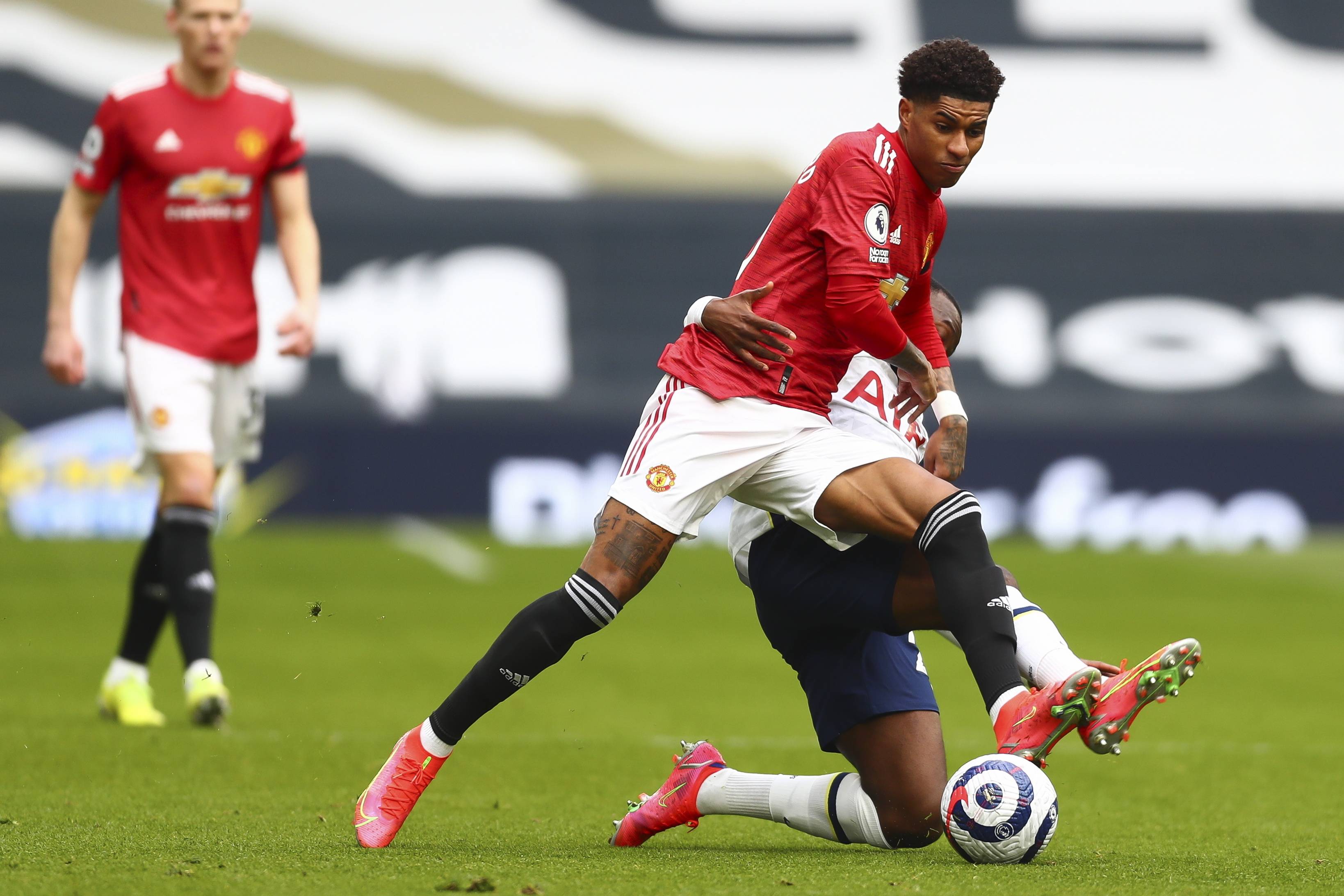 受瞩目的环 受瞩目的环